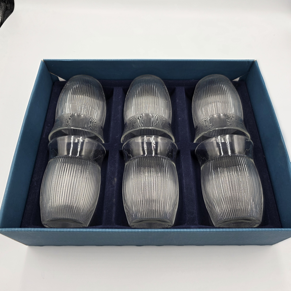Stylish Silver Glass Set for Home Kitchen